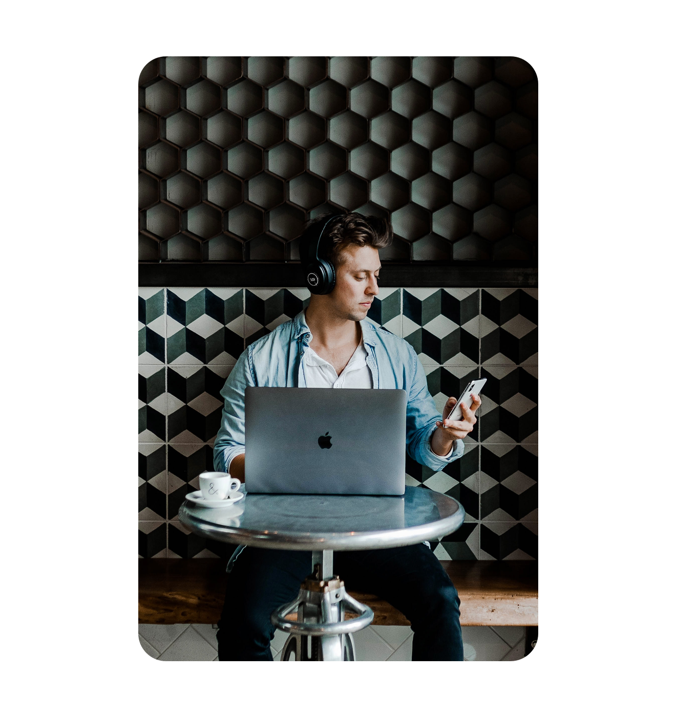 <mark data-aos="highlight-text" data-aos-delay="250" class="aos-init aos-animate">Hassle-free</mark><br /> time tracking